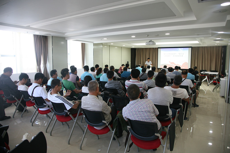 公司舉辦“我與公司同成長”主題演講比賽